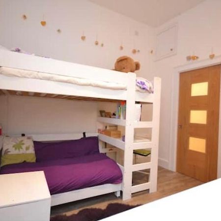 Compact, Central Apartment, Dog Friendly. 킹스브리지 외부 사진